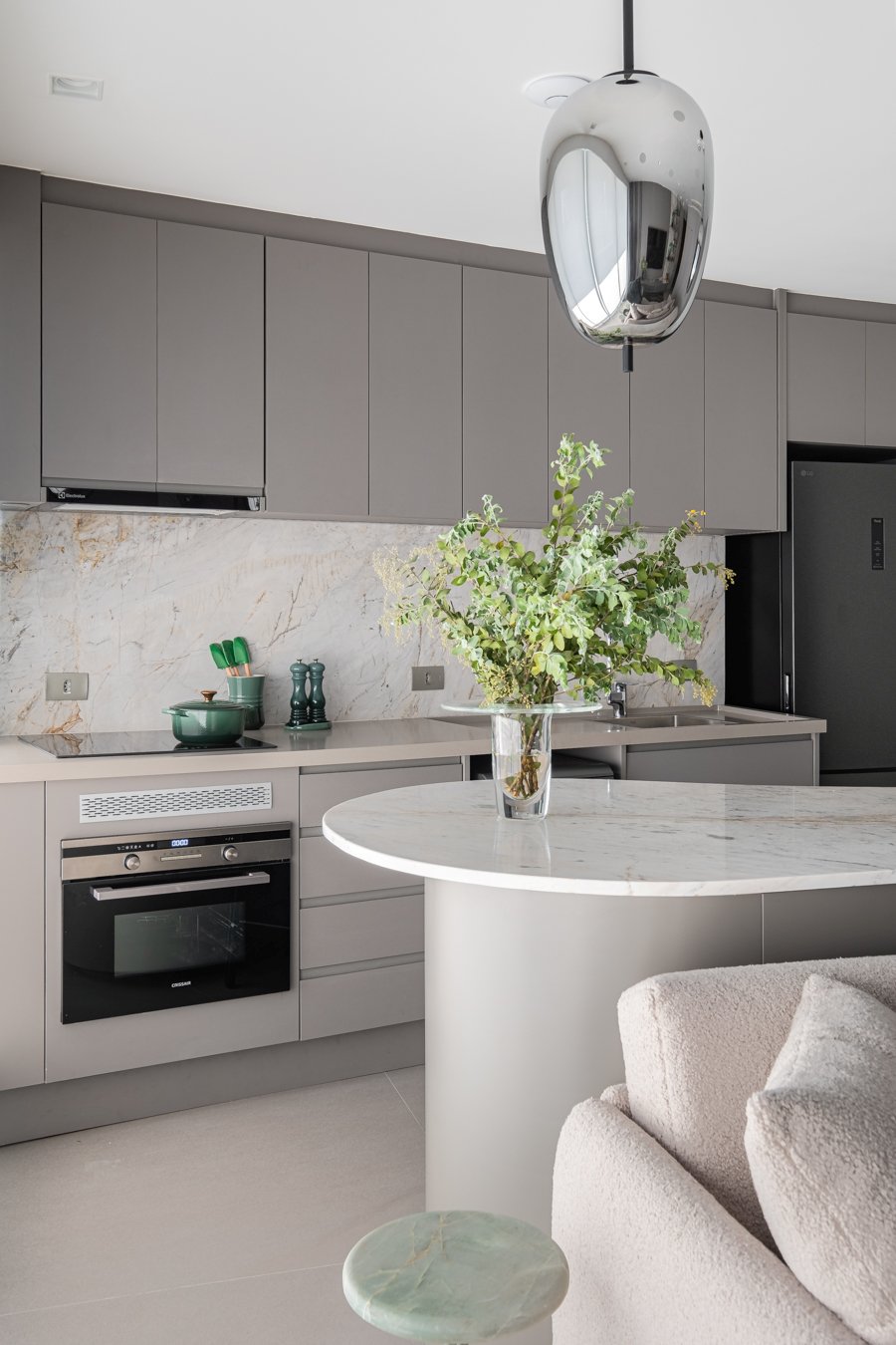 Apartamento W, Tons de verde e mármore, foto 11